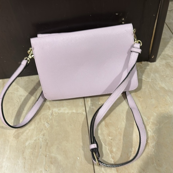 🌸 LIKE NEW VS PURSE 🌸 - Picture 2 of 5